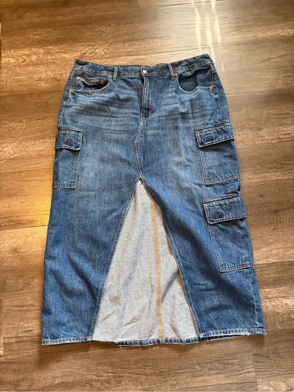 American Eagle High Waisted Denim Cargo Maxi Skirt Front Slit Size 18